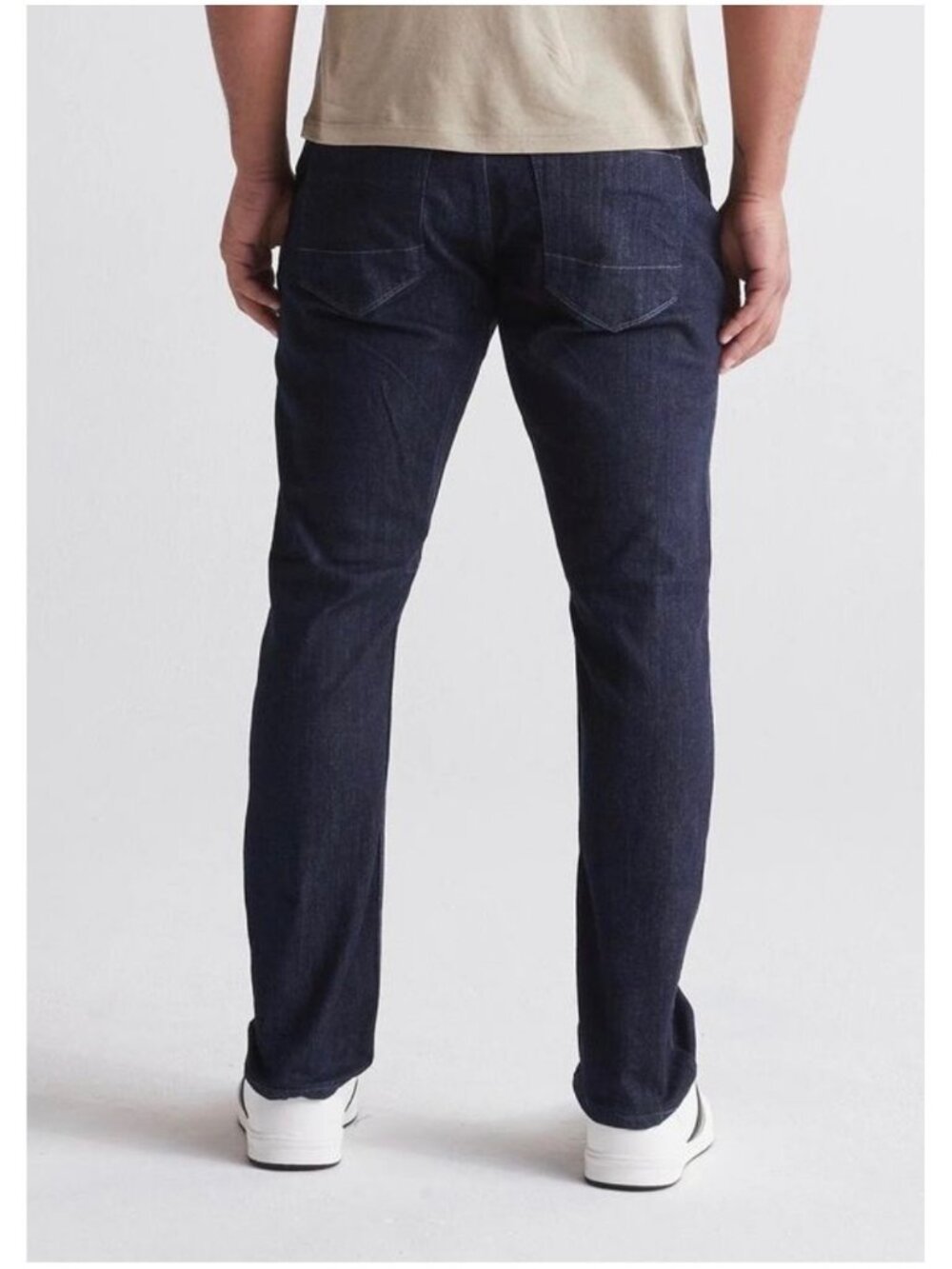 DUER Performance Denim L2X Relaxed Taper Jeans Dark Indigo 31x32 31x30 Gusset